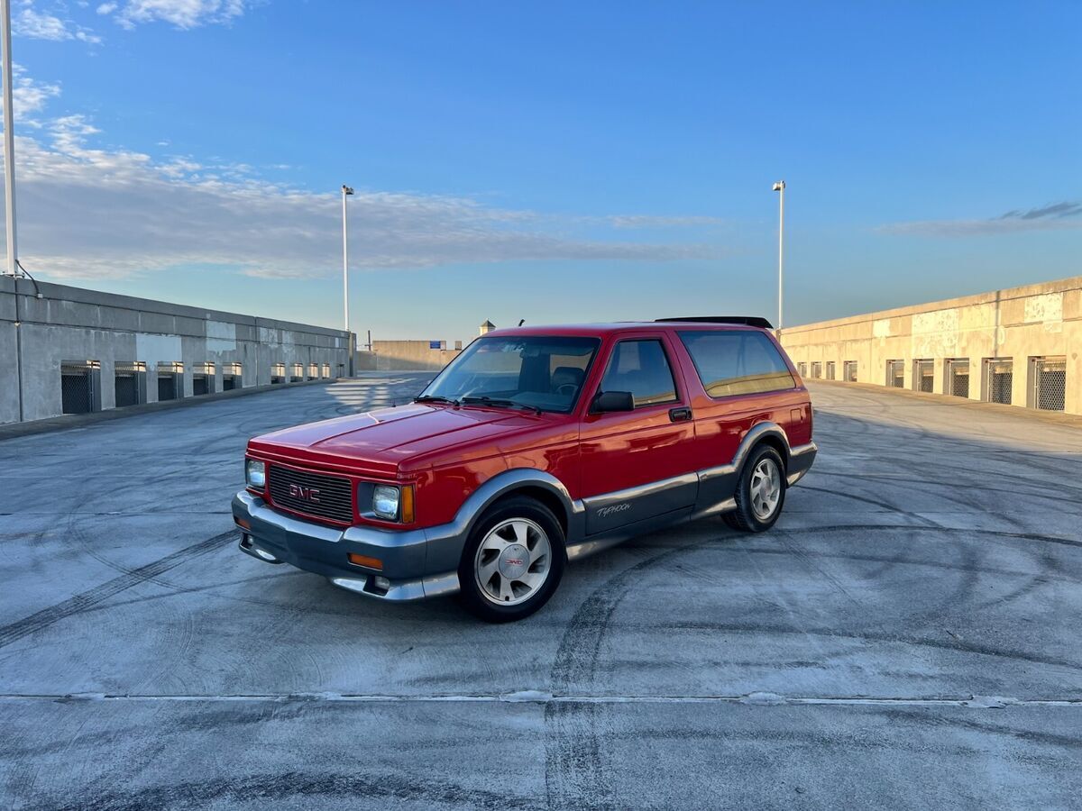 1992 GMC Typhoon #0433 Apple Red