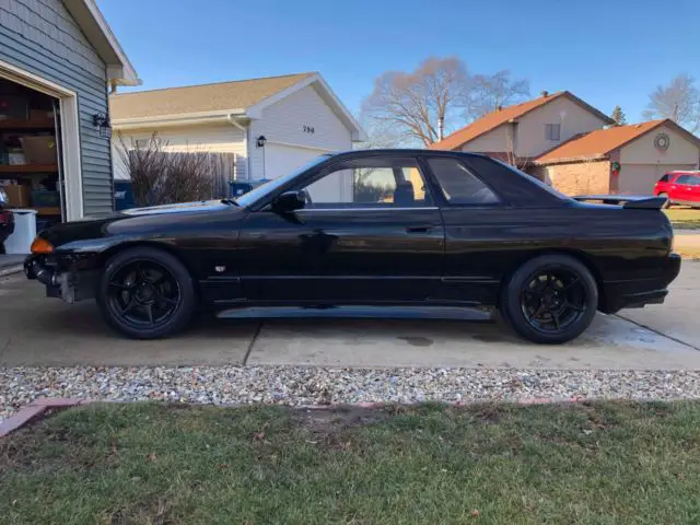 1992 Nissan GT-R GTS-T Skyline