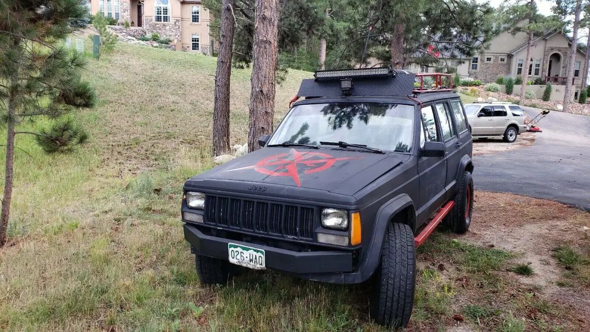 1992 Jeep Cherokee LAREDO