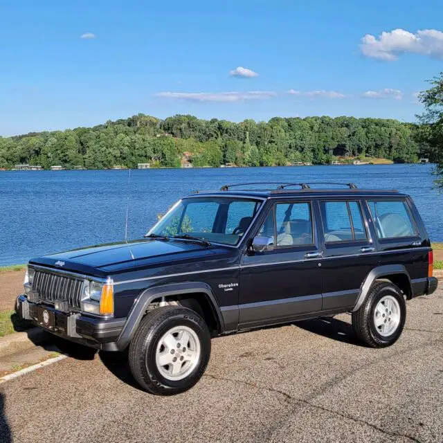 1992 Jeep Cherokee LAREDO