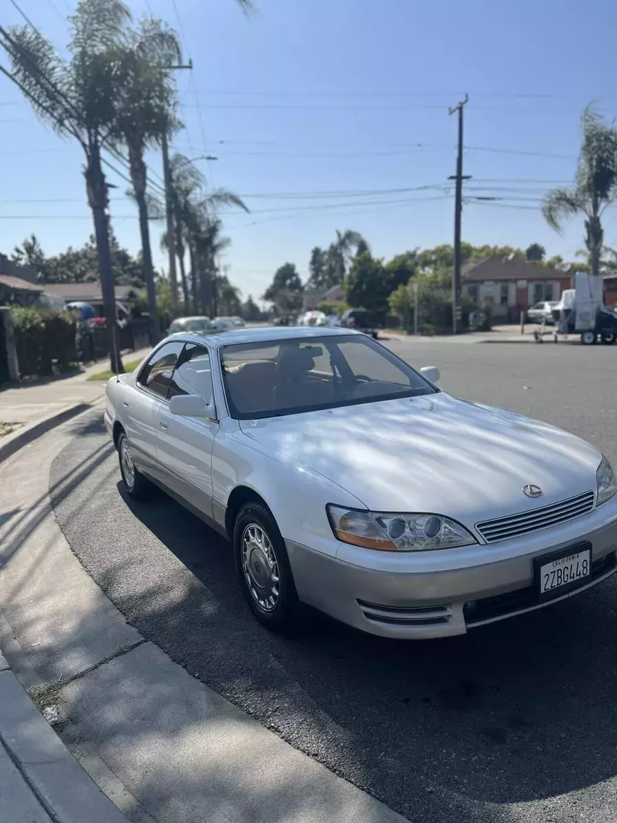 1992 Lexus ES300 300