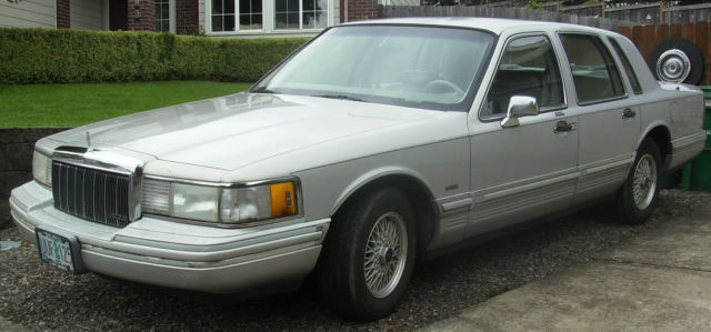 1992 Lincoln Town Car