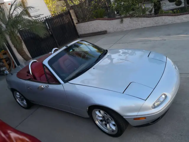 1992 Mazda MX-5 Miata LE