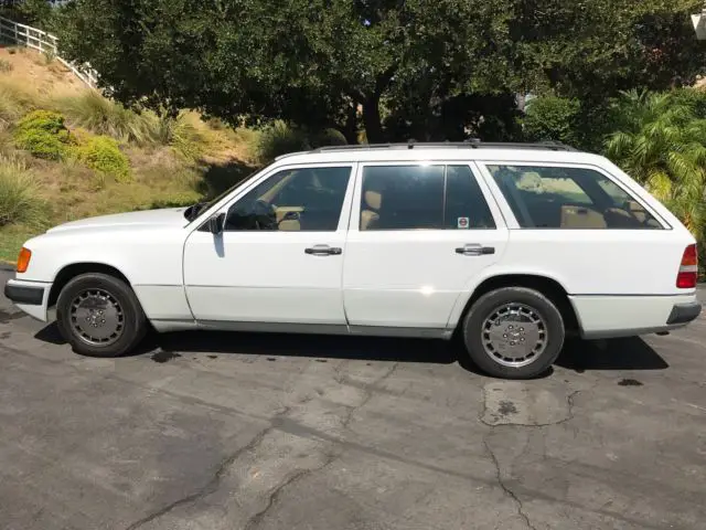 1992 Mercedes-Benz E-Class