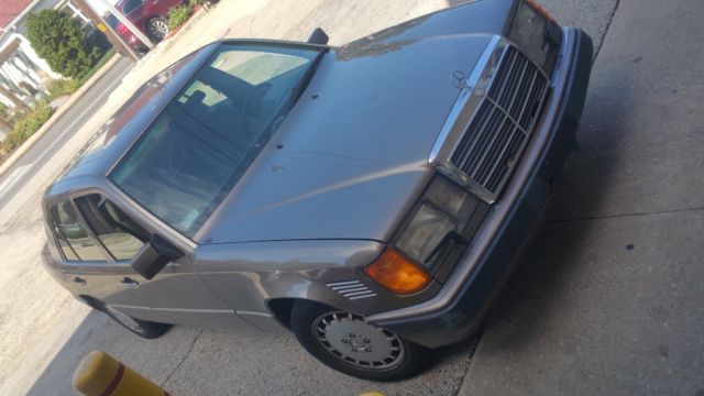 1992 Mercedes-Benz 300-Series