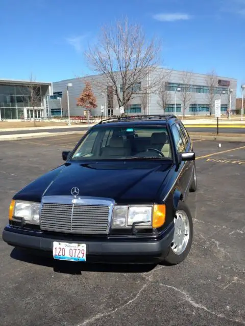 1992 Mercedes-Benz 300-Series