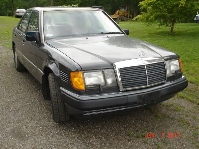 1992 Mercedes-Benz 300-Series