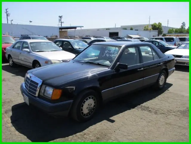 1992 Mercedes-Benz 300-Series 300E 2.6 (STD is Estimated)