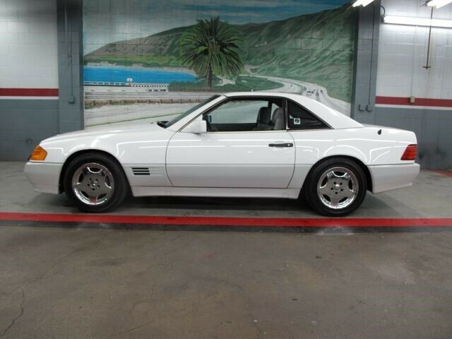 1992 Mercedes-Benz 500-Series 500SL 100% Carfax This car Runs and Looks New!