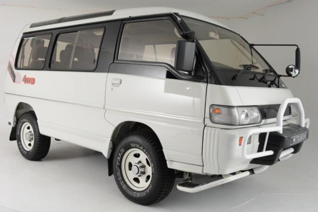 1992 Mitsubishi Delica 4WD Auto Crystal Lite Roof !!!