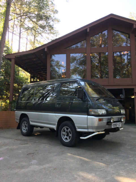1992 Mitsubishi Delica 4x4 Turbo Diesel 4WD turbo diesel automatic wagon/camper