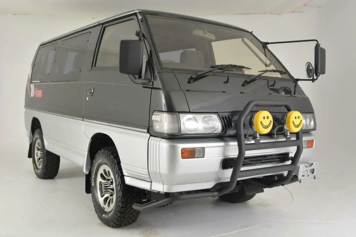 1992 Mitsubishi Delica Exceed 4WD Turbo Diesel