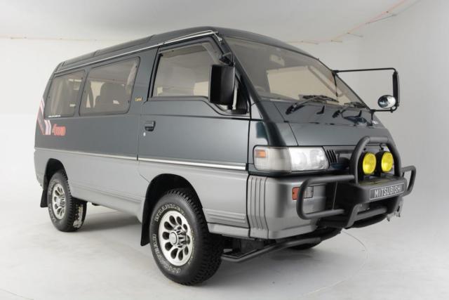 1992 Mitsubishi Delica Exceed 4wd Turbo Diesel Crystal Lite Roof !!!