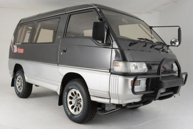 1992 Mitsubishi Delica Exceed Turbo Diesel 4WD Crystal Lite Roof !!!