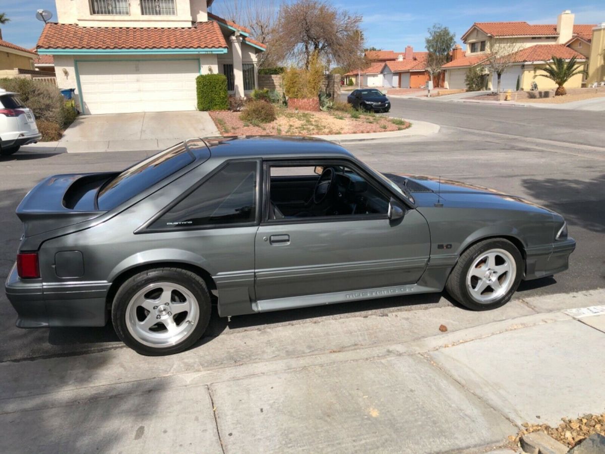 1992 Ford Mustang