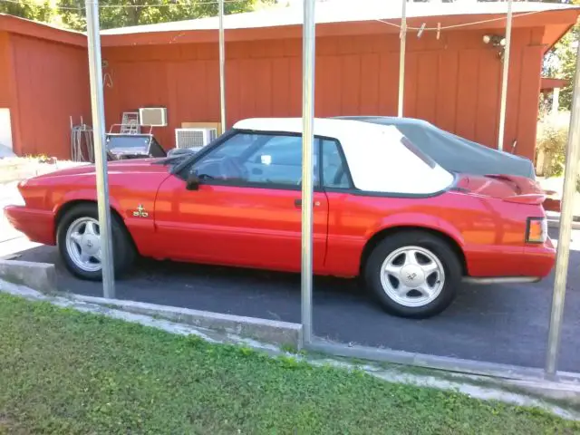 1992 Ford Mustang GT Convertibe