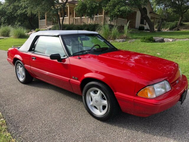 1992 Ford Mustang Leather