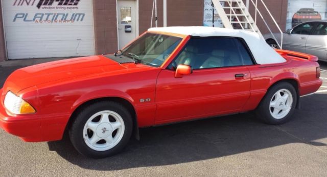 1992 Ford Mustang LX convertible