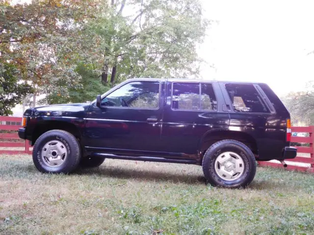 1992 Nissan Pathfinder XE