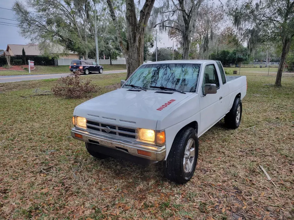1992 Nissan Frontier KING CAB