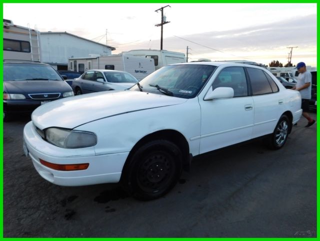 1992 Toyota Camry LE V6