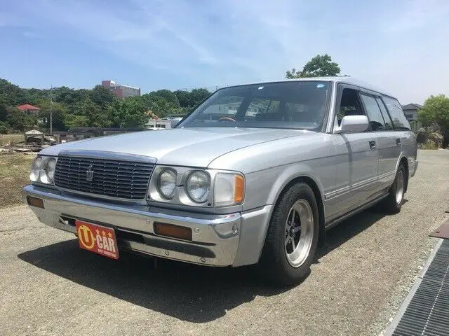 1992 Toyota Crown YT80