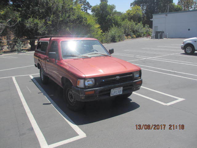 1992 Toyota pick up Base