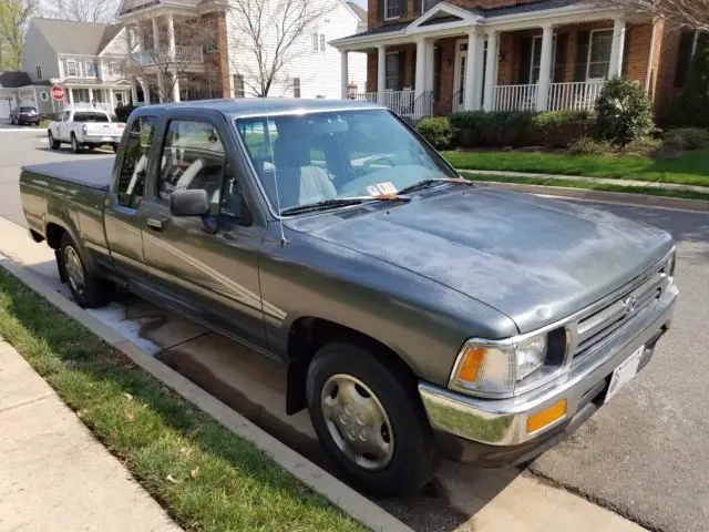 1992 Toyota Pickup Deluxe