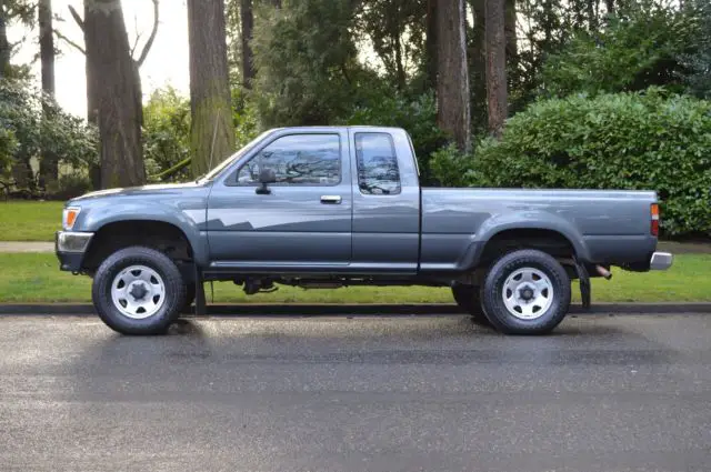 1992 Toyota Pickup SR5