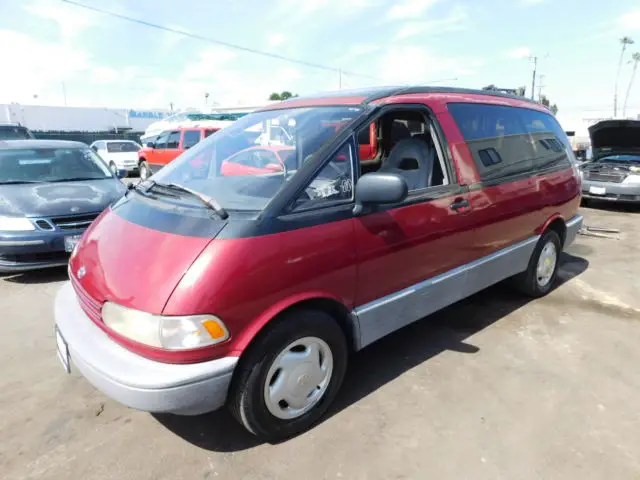 1992 Toyota Previa 4dr Wagon LE