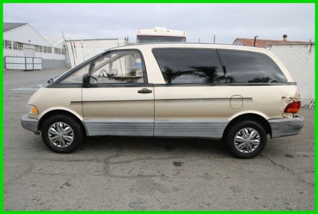 1992 Toyota Previa LE