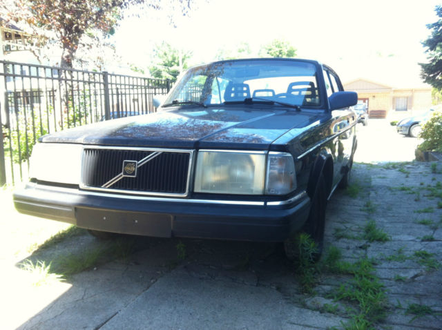 1992 Volvo 240 Arctic Package