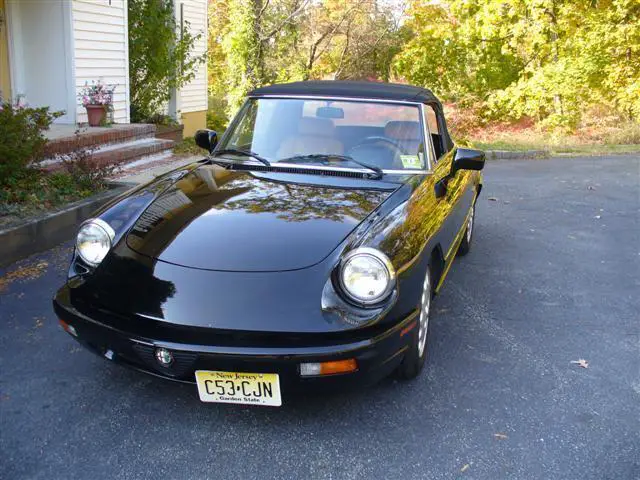 1993 Alfa Romeo Spider Veloce Convertible 2-Door