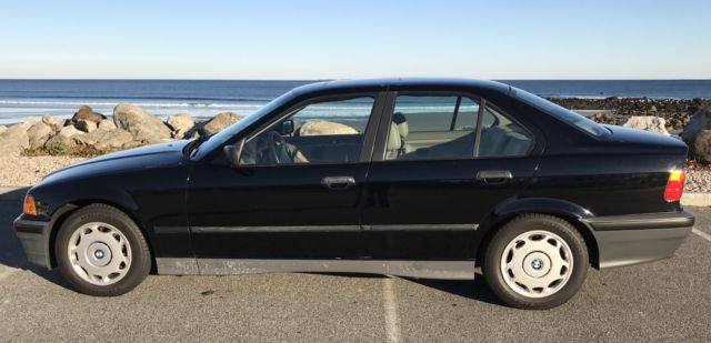 1993 BMW 3-Series SEDAN