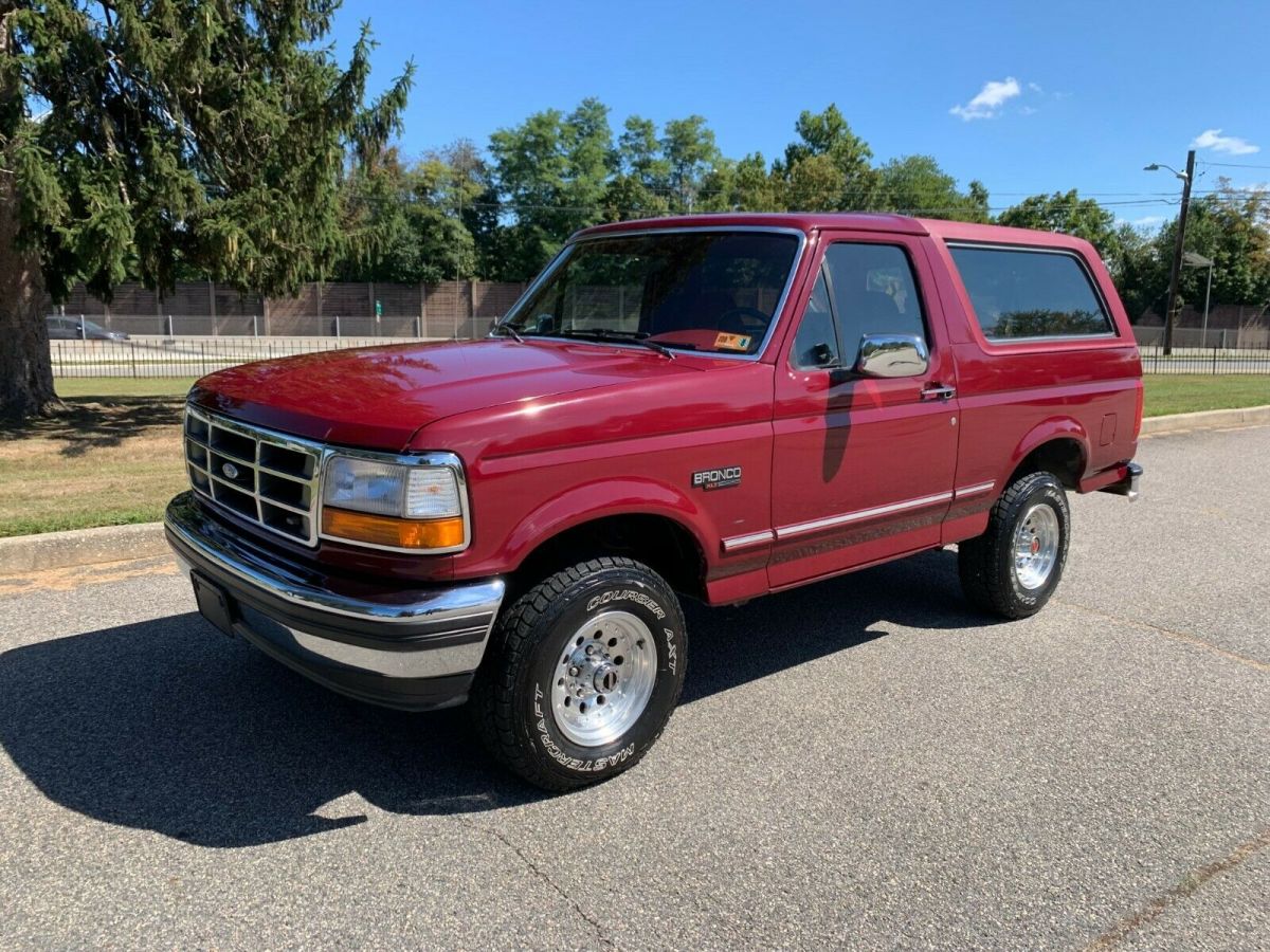 1993 Ford Bronco XLT ONE OF THE BEST! 100% ORIGINAL PAINT!
