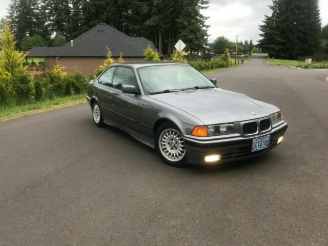 1993 BMW 3-Series 325is