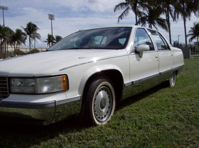 1993 Cadillac Brougham