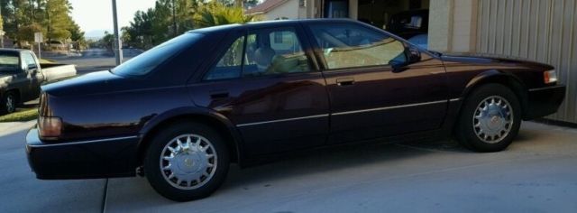 1993 Cadillac Seville STS Sedan 4-Door