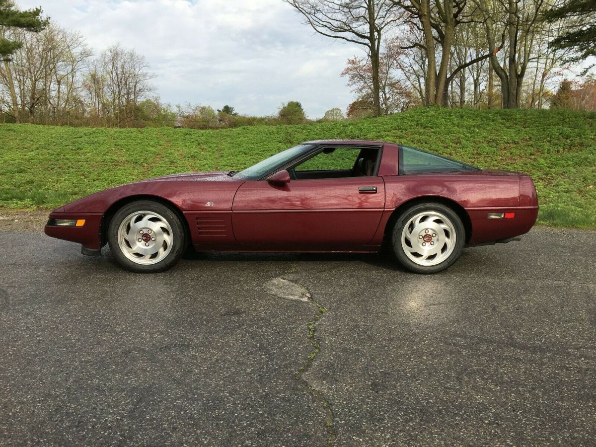 1993 Chevrolet Corvette 45K 40th ANNIVERSARY EDITION COUPE TARGA TOP ROOF BEAUTY