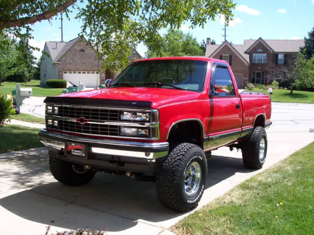 Chevrolet Silverado к1500 красно черная