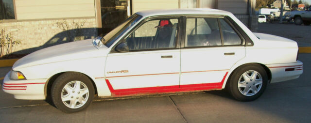 1993 Chevrolet Cavalier Red stripes