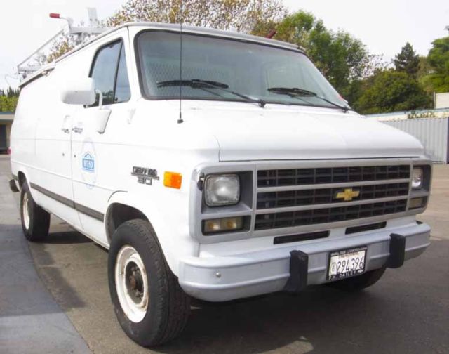 1993 Chevrolet 30 Van white