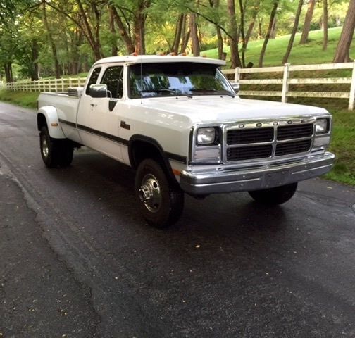 1993 Dodge Ram 3500 LE