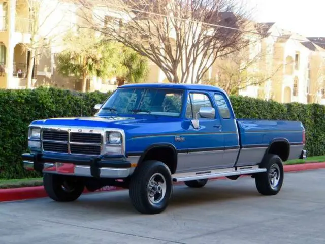 1993 Dodge Ram 2500 LE 2dr 4WD Extended Cab LB