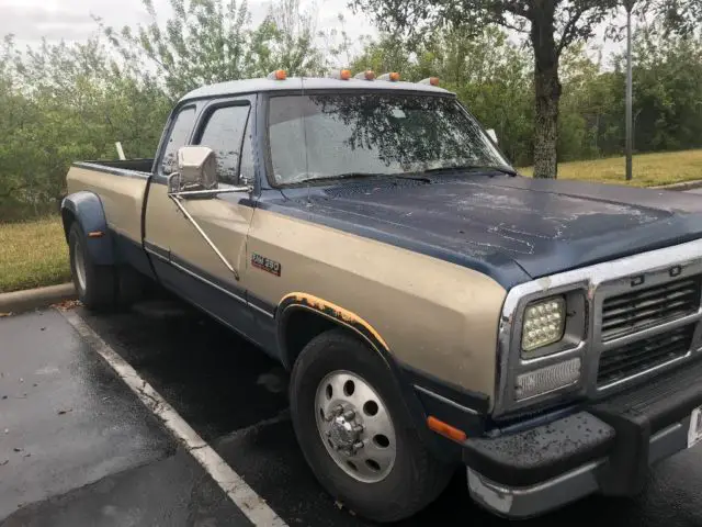 1993 Dodge Ram 3500 LE