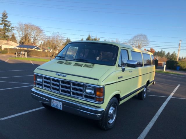 1993 Dodge Ram Van