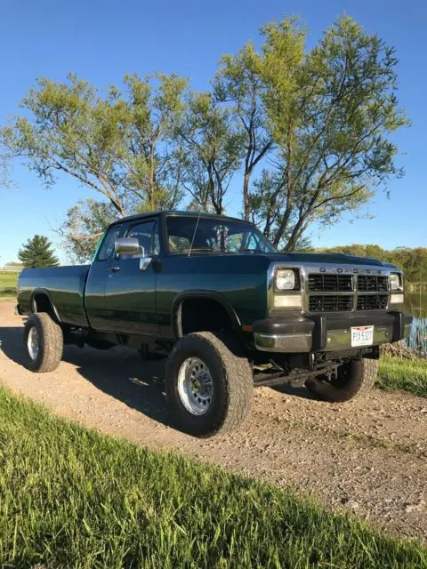 1980 Dodge Ram 3500 alt big horn