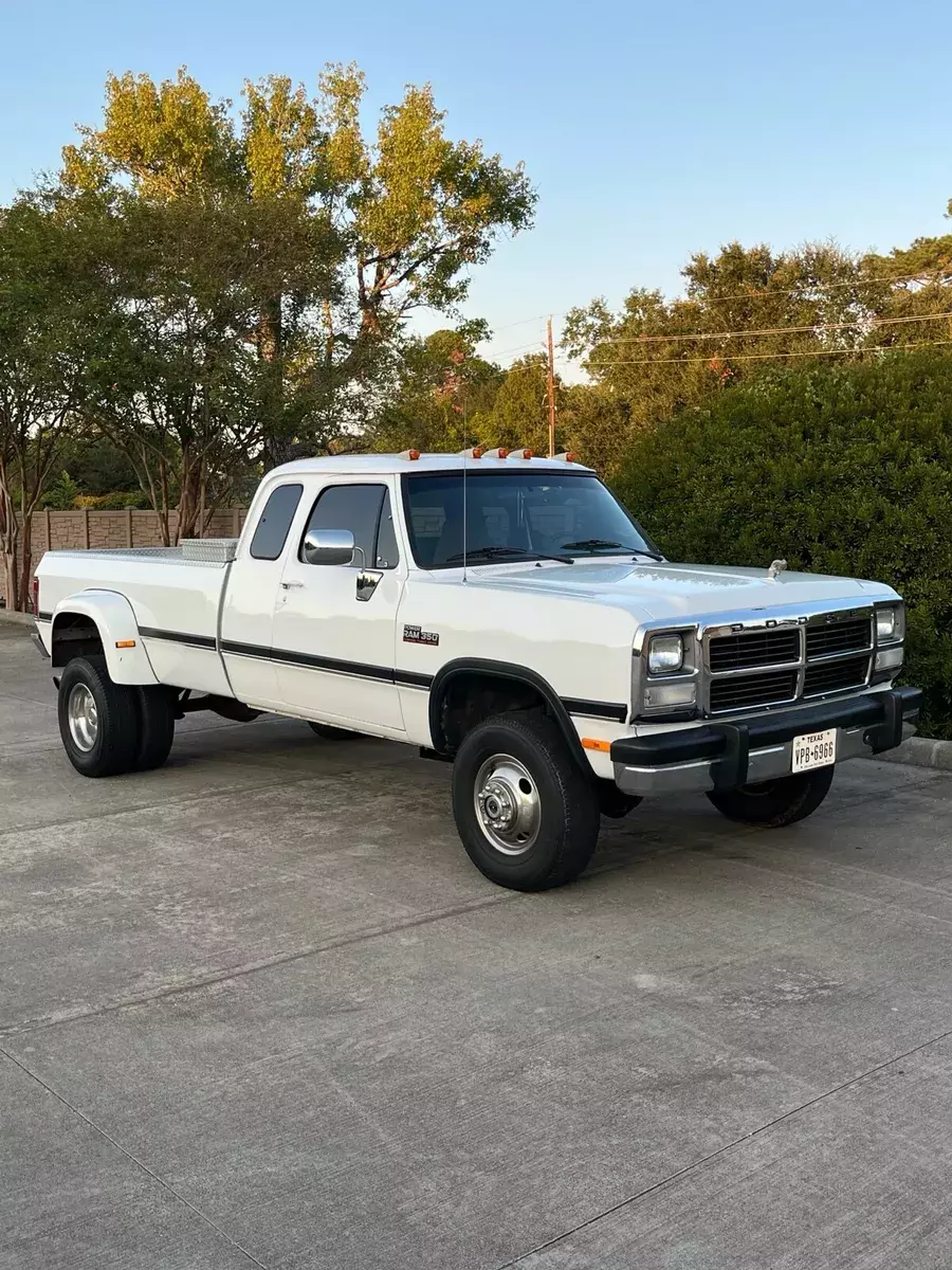 1993 Dodge Ram 3500 W350 4x4 12 Valve Cummins 5.9L Turbo Diesel