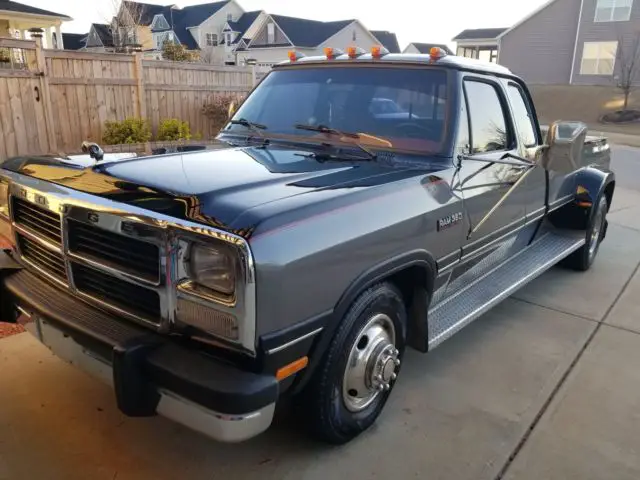 1993 Dodge Ram 3500 LE