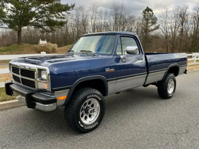 1993 Dodge Ram 2500 LE